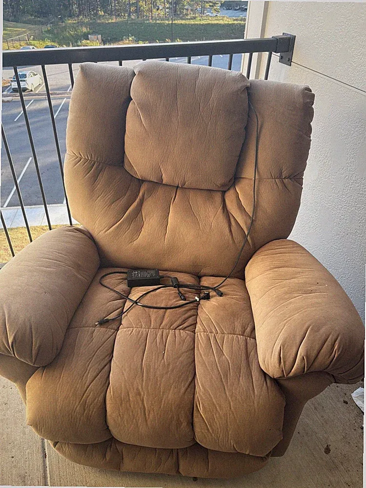 Outside recliner chair - gently used